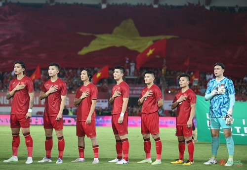 30 cầu thủ đội tuyển Việt Nam chuẩn bị cho trận gặp Syria
